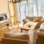 Stella *